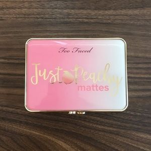 Too Faced Just Peachy Mattes Palette